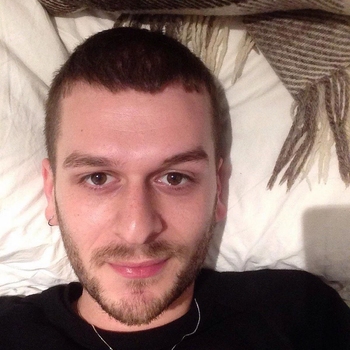 Benader MartinuitAssen gratis in de gaychat en maak contact met deze 36 jarige gay
