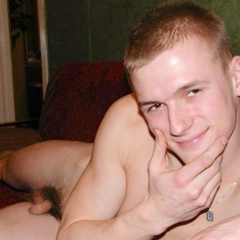 Benader rooie_gerben gratis in de gaychat en maak contact met deze 30 jarige gay uit de buurt van Arum