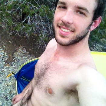 Benader OutdoorsyGUY gratis in de gaychat en maak contact met deze 34 jarige gay