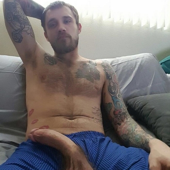 Benader tatooBob gratis in de gaychat en maak contact met deze 37 jarige gay uit de buurt van Dronten