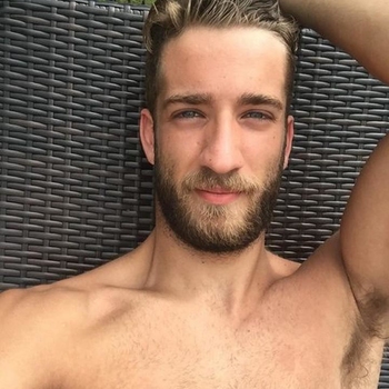 Benader AlwinHier gratis in de gaychat en maak contact met deze 38 jarige gay uit de buurt van Bennekom